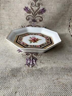 Wedgwood Clio Octagonal Pin Tray - Fine Bone China Trinket Dish Made in England